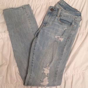 American Eagle destroyed light wash Stretch Skinny